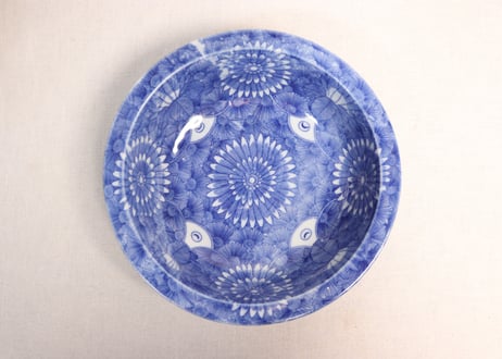 明治後期～大正銅判菊と松笠図8寸鉢