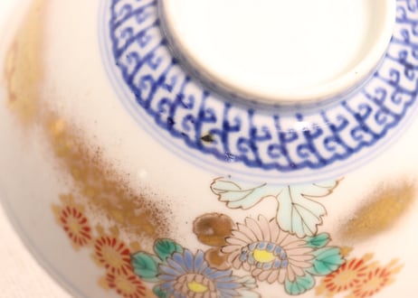 明治前期色絵菊図蓋茶碗