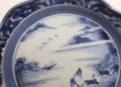 江戸後期染付山水図輪花鍔縁小皿①