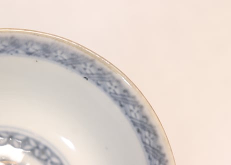 明治前期色絵花と蝶図通り物蓋茶碗②窯傷,フリモノ