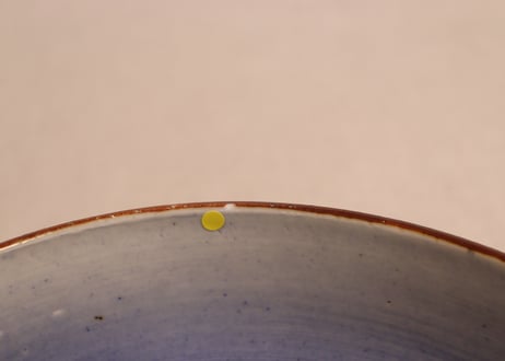 明治後期～大正吹墨金彩富士に菊図7寸鉢　小ホツ
