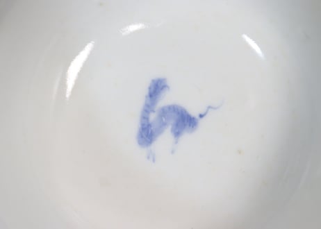 明治前期染付金魚図蓋茶碗③少甘手,小ニュウ
