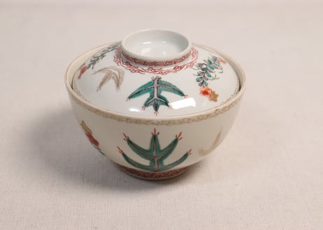 江戸中期色絵若松と草花に鈴虫図蓋茶碗②金彩擦れ