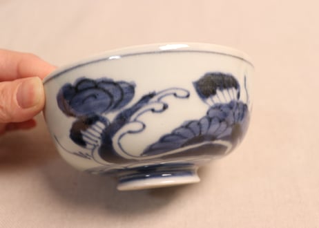 江戸中期染付流水に菊図蓋茶碗①