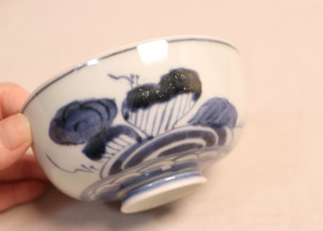 江戸中期染付流水に菊図蓋茶碗①