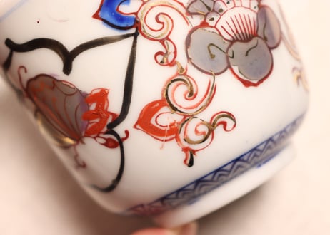 大正~昭和戦前銅印判色絵蝶と牡丹図通り物向付