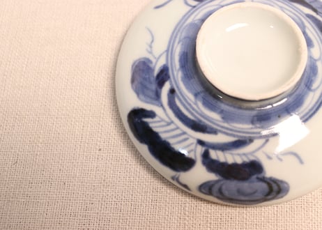 江戸中期染付流水に菊図蓋茶碗①