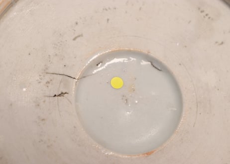 明治後期～大正銅判松鷹に桐と鳳凰図9寸鉢 ひっつき,窯傷