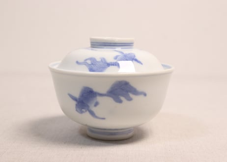 明治前期染付金魚図蓋茶碗①蓋少甘手