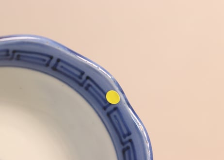 江戸後期線描き唐草と丸文図向付②ムシクイ,高台ホツ