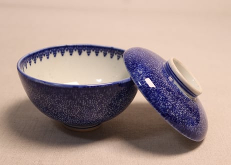 明治前期紙刷微塵唐草図蓋茶碗