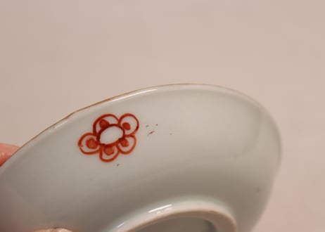 明治前期色絵桃と牡丹図小皿①