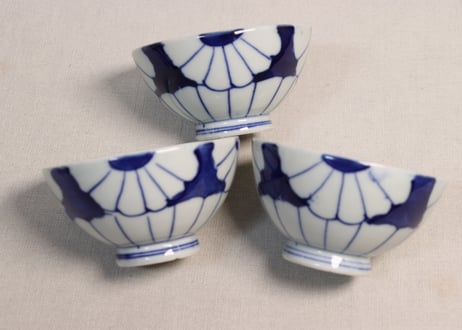 大正~昭和戦前染付菊花図蓋なし茶碗