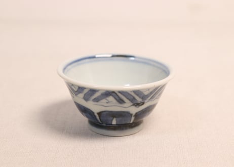 明治前期染付六方剣先図向付