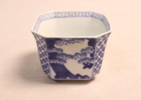 明治後期～大正染付松梅と幾何学文角向付