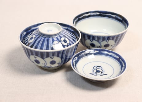 江戸後期染付縦縞鼓図蓋茶碗②高台傷