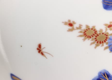 明治前期赤絵金彩菊図6寸皿①