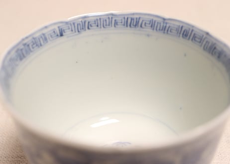江戸幕末線描き三方牡丹図向付　黒点