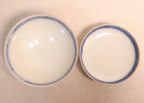 明治前期色絵菊図蓋茶碗