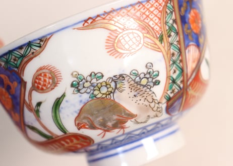 明治前期色絵鶉図蓋茶碗②黒点
