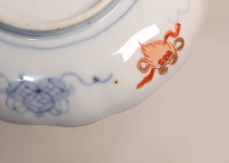 明治前期色絵花と蝶図通り物小皿