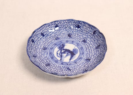 明治前期染付麒麟と微塵唐草図通り物小皿