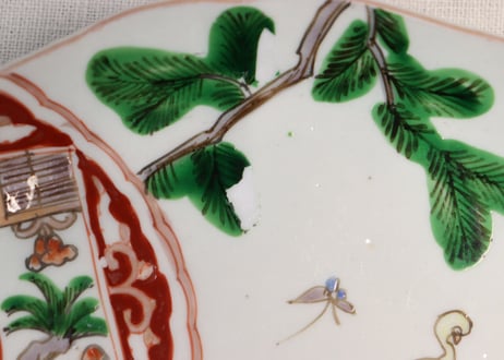明治前期色絵松に家と鳥図7寸皿②釉剥げ