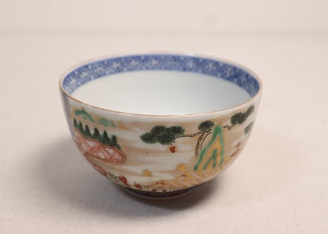 江戸中期色絵山水人物と帆掛け船図蓋茶碗