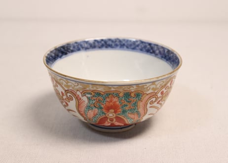 明治前期色絵団龍と牡丹図通り物飯茶碗②