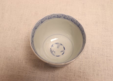 江戸幕末線描き三方牡丹図向付　黒点