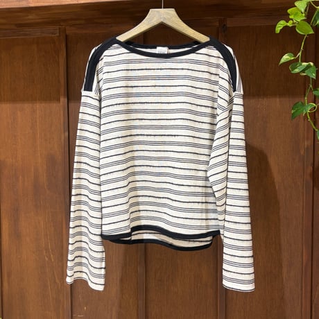 YENN  FEATHER STP WIDE TOP