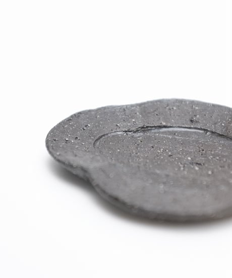 斎藤有希子　黒土木瓜茶托1客