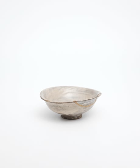 李朝刷毛目 平盃　【自在屋 夏の小さな即売会出品】