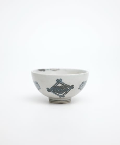 くらわんか　井戸桁に菊紋、桐の葉碗【自在屋 夏の小さな即売会出品】
