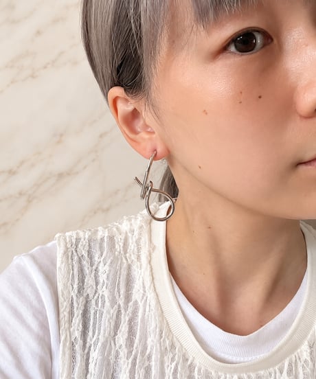 [ピアス]アートループ（素材：ステンレス）