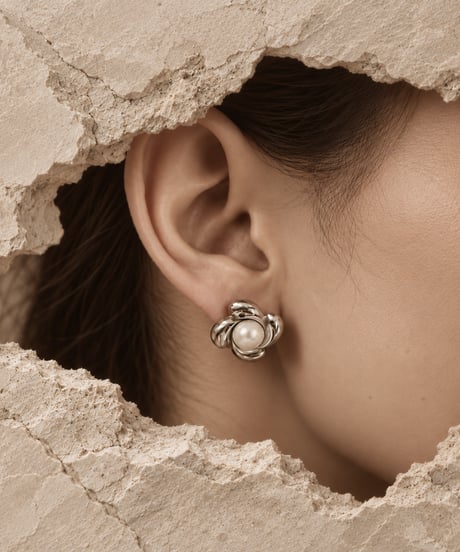 [ピアス]　フラワーパール（素材：ステンレス）