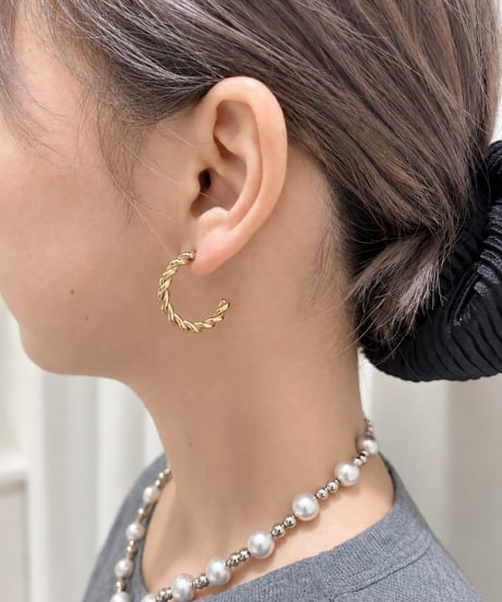 [ピアス]　スクリュー（素材：ステンレス)