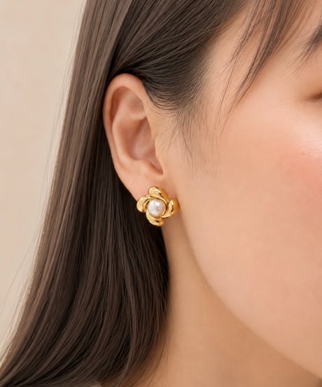 [ピアス]　フラワーパール（素材：ステンレス）
