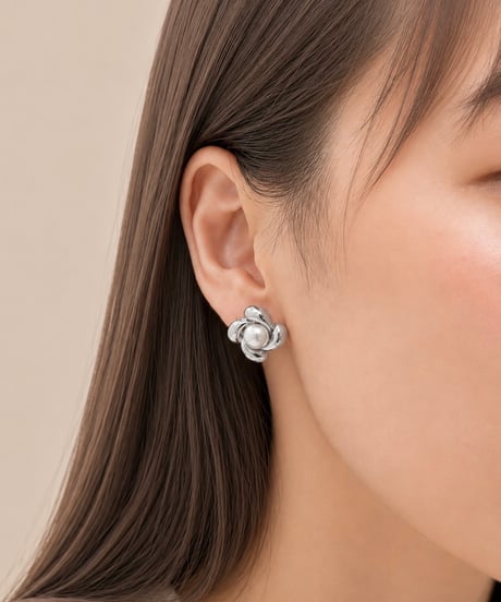 [ピアス]　フラワーパール（素材：ステンレス）