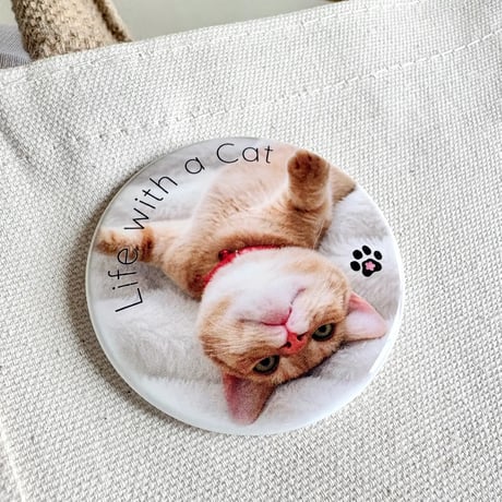 「Life with a Cat」ごろ寝ねこ缶バッジ 全4種 / Life with a Cat" Can Badges