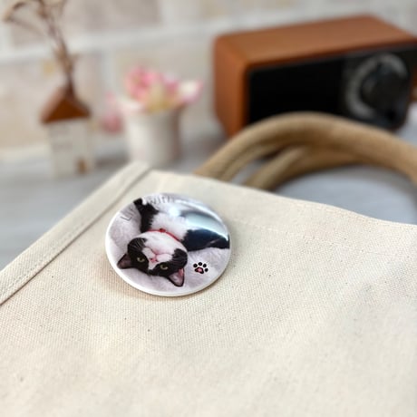 「Life with a Cat」ごろ寝ねこ缶バッジ 全4種 / Life with a Cat" Can Badges