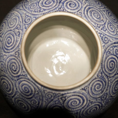 壺 蛸唐草文