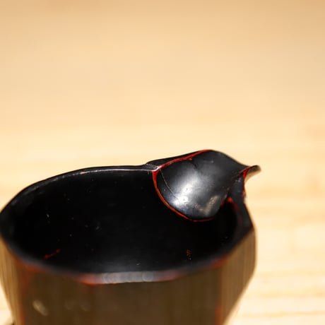 漆片口