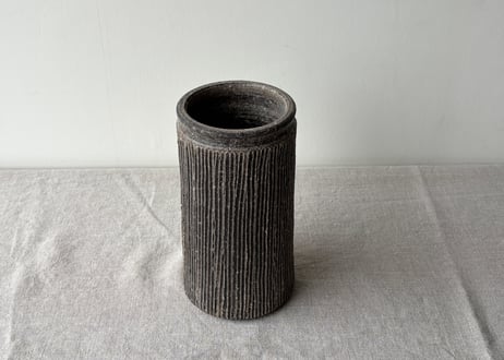 黒錆 櫛目 花入＿田鶴濱守人