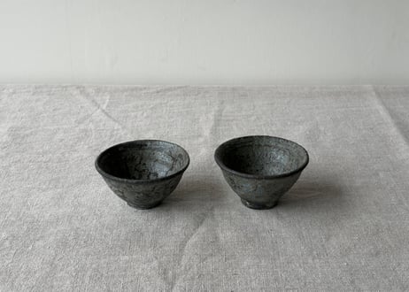 呉須灰釉　ぐい呑＿田鶴濱守人