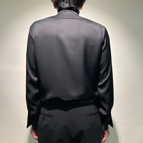 スタンドシンメトリーフリルシャツ(ブラック)