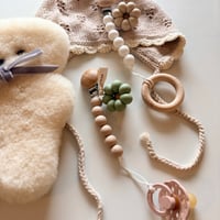 petit fleur holder