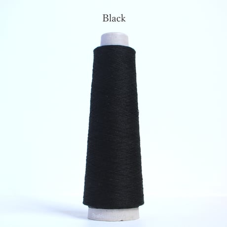 【在庫限り】 Mist Breeze/ 1/33nm (極細) / 50g (約1,650m)巻き 【工場の残り糸】