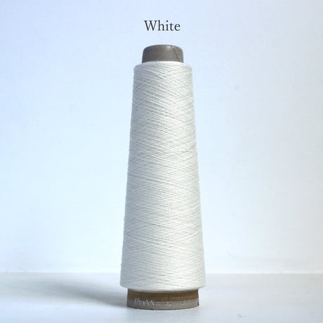 【在庫限り】 Mist Breeze/ 1/33nm (極細) / 50g (約1,650m)巻き 【工場の残り糸】