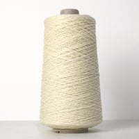 【在庫限り】 un-dyed Wool / 1/5nm (中細) / 200g (約1,000m)巻き 【工場の残り糸】